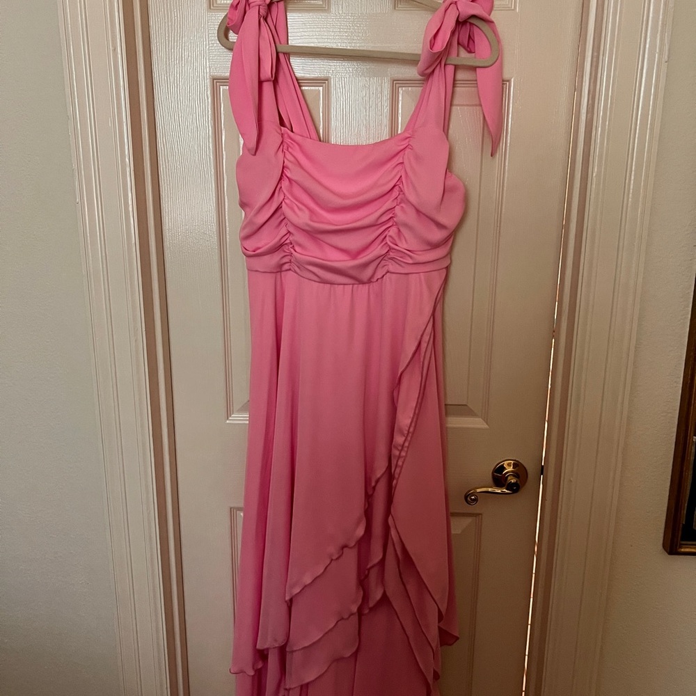 Elegant Pink Sleeveless Dress